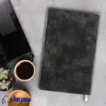 سررسید اروپایی 1406 مدل کایا طوسی کروکودیلی